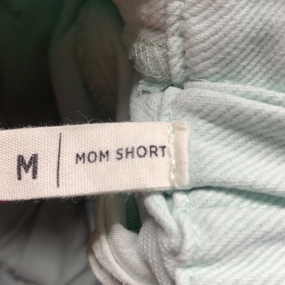 Women’s PacSun Mom Short - Picture 5 of 5